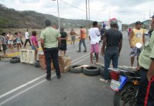 Falta de servicio eléctrico generó cierre de vía en Areo