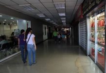 Exigen cese del racionamiento eléctrico en centro comercial Trébol III ante “quiebra inminente” de locales