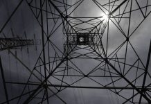 Negligencia estatal en manejo del Sistema Eléctrico Nacional motiva “frecuentes y severos” apagones en el país
