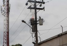 Explosión de transformadores deja sin electricidad a cuatro comunidades de Barquisimeto