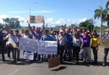 Jubilados de Corpoelec dicen que bajan de peso por salarios ‘miserables’