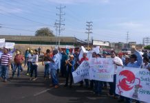 Trabajadores de Corpoelec hacen “pantaletazo”