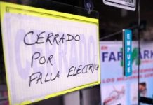 Fallas eléctricas persistieron el fin de semana en varias zonas de Caracas
