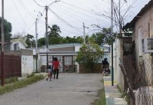 FOTOS | Comunidad zuliana tiene 22 días sin luz y las autoridades no responden