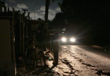 Habitantes del oeste de Maracaibo protestan al cumplir 19 horas sin luz