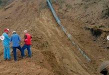 Margariteños queman cauchos en protesta por fallas eléctricas que Ministro asegura se debe a explosión inducida