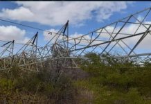 Paraguaná supera 15 horas sin luz tras desplome de cuatro torres