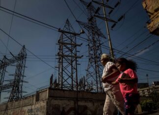 Institucionalidad como base de la recuperación eléctrica y petrolera | Entrevista con Víctor Poleo